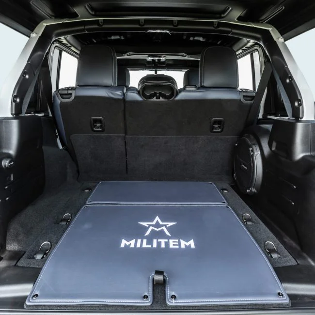 interni jeep wrangler militem alcantara